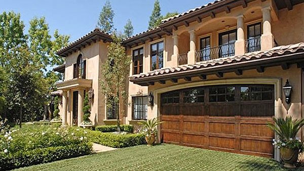 Kim Kardashian house in Beverly Hills sold